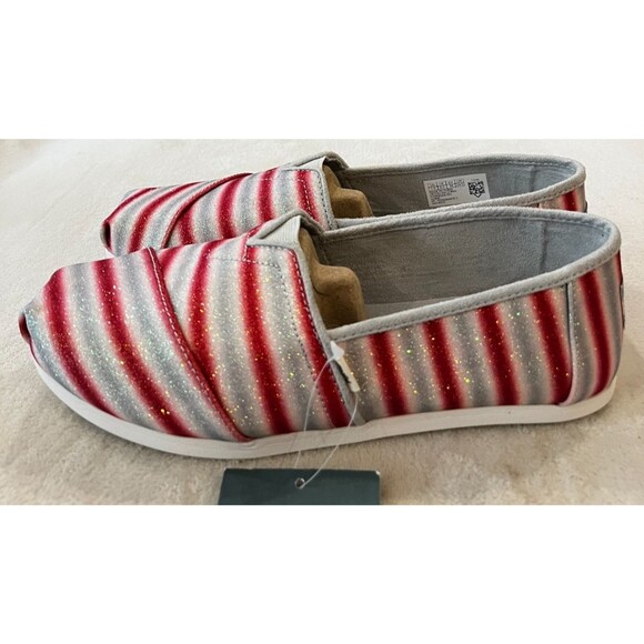 Women's Toms NEW size 7.5 Red/White Holiday Candy Cane Print Glitter Slip On - Picture 2 of 10